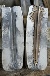 The result of smelting a bronze dagger.