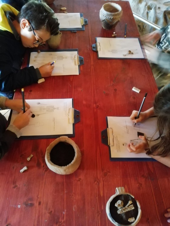 Storie di scheletri e ceneri (2).jpg